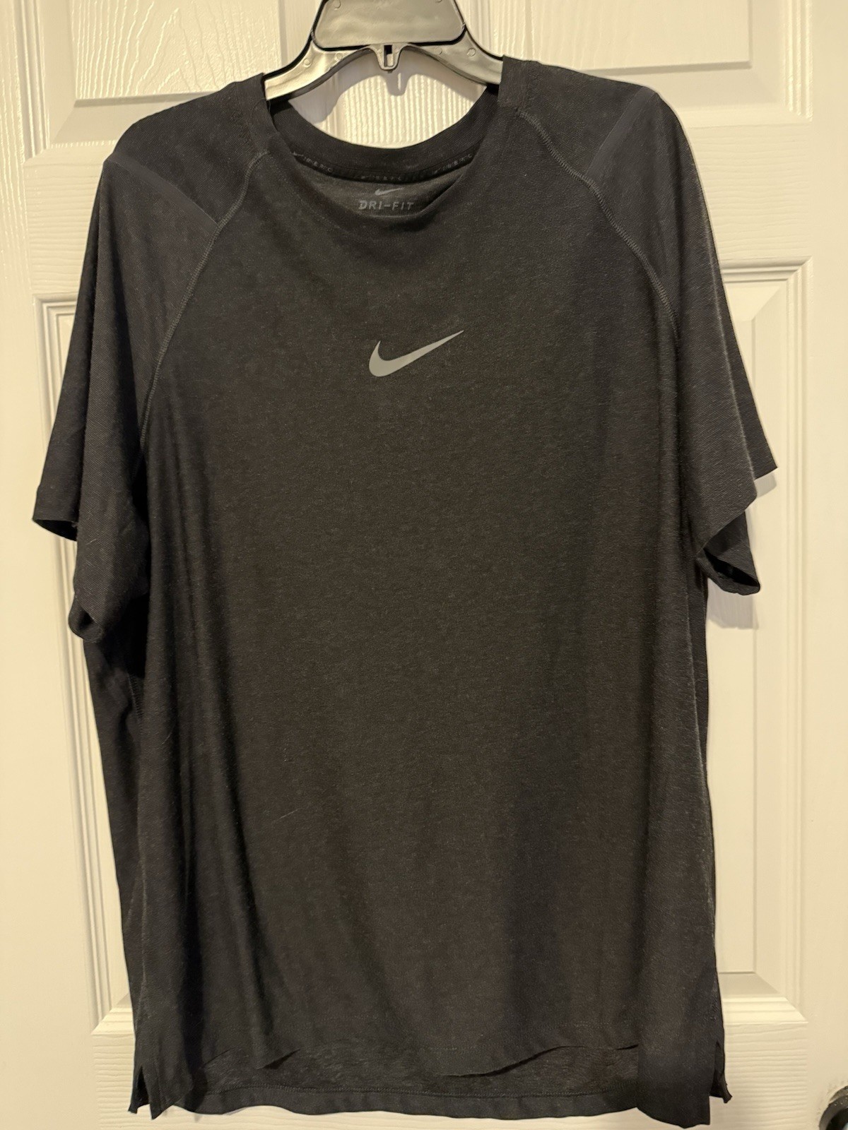 Nike Pro Dri-FIT Men's Standard Fit Breathable Crew Neck T-Shirt Black XL gallery