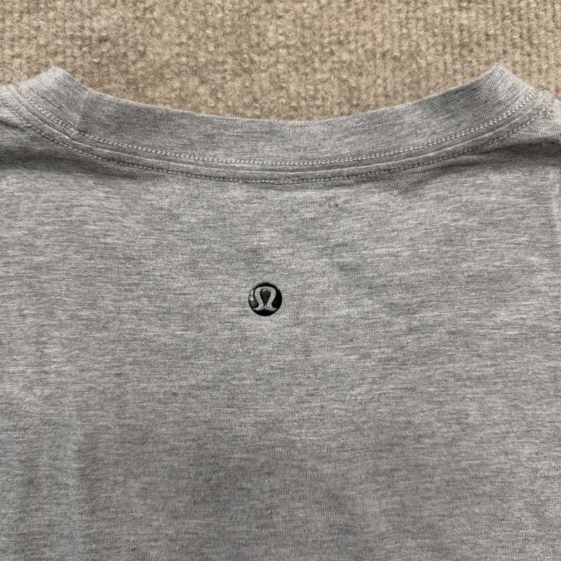 Lululemon Athletica Grey Red Color-Block T Shirt Men’s Size L gallery