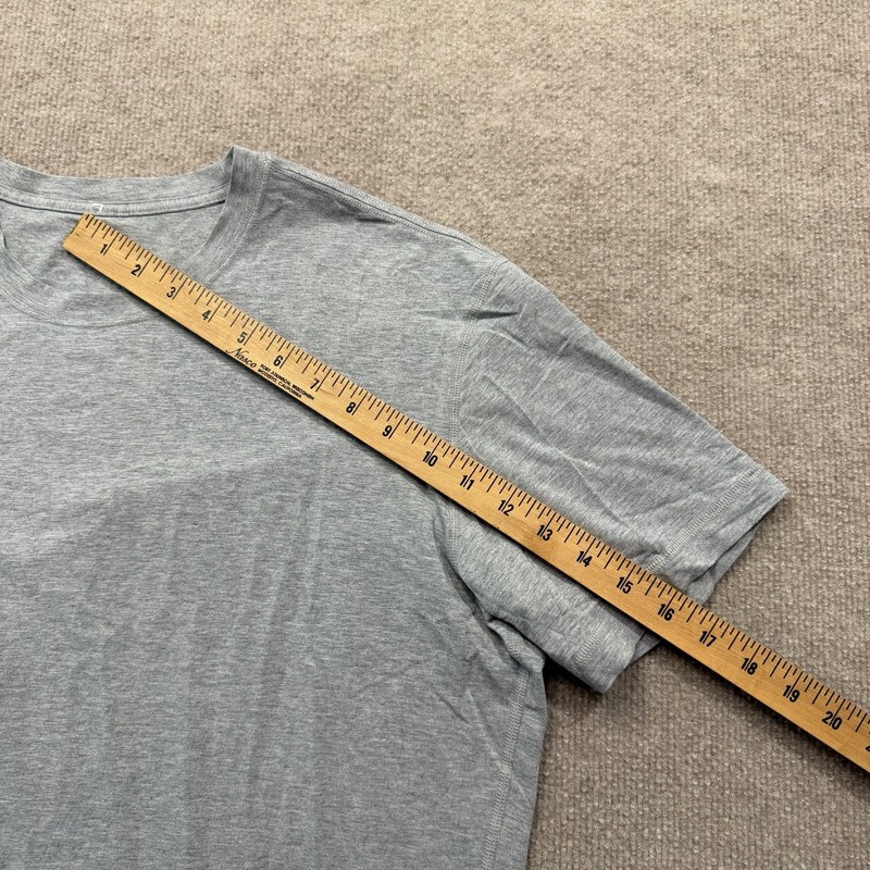 Lululemon Athletica Grey Red Color-Block T Shirt Men’s Size L gallery