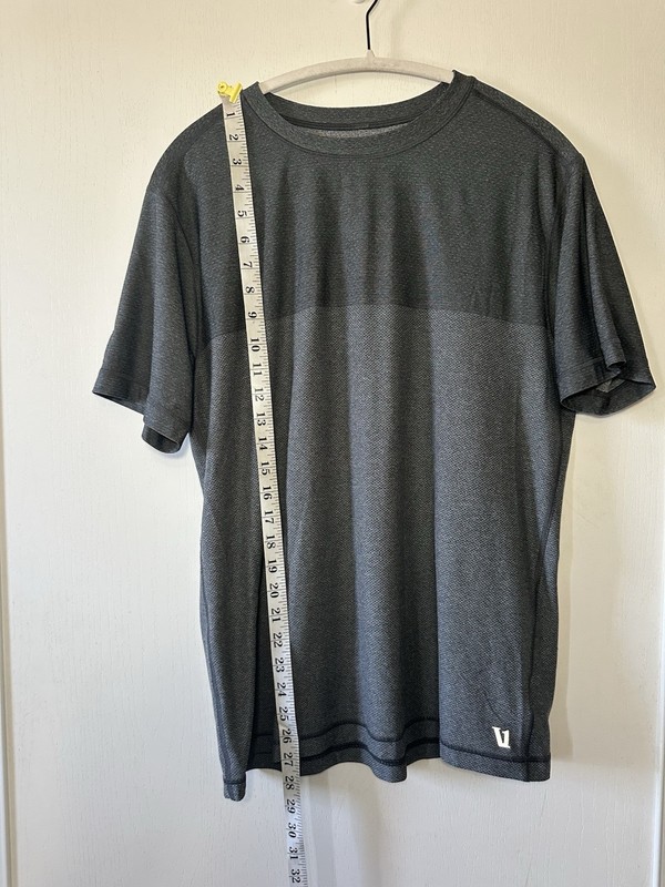 Vuori Men's Gray Black Grandview Performance V197 Tech Tee Shirt- Size Large gallery