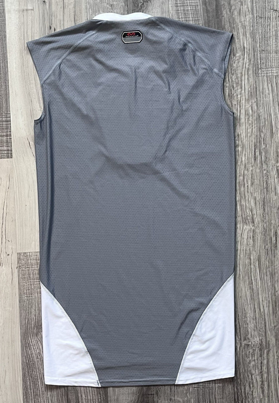 NWT McDavid 7610 Men’s Hexpad Hex Sternum Shirt Sz Medium White Grey gallery