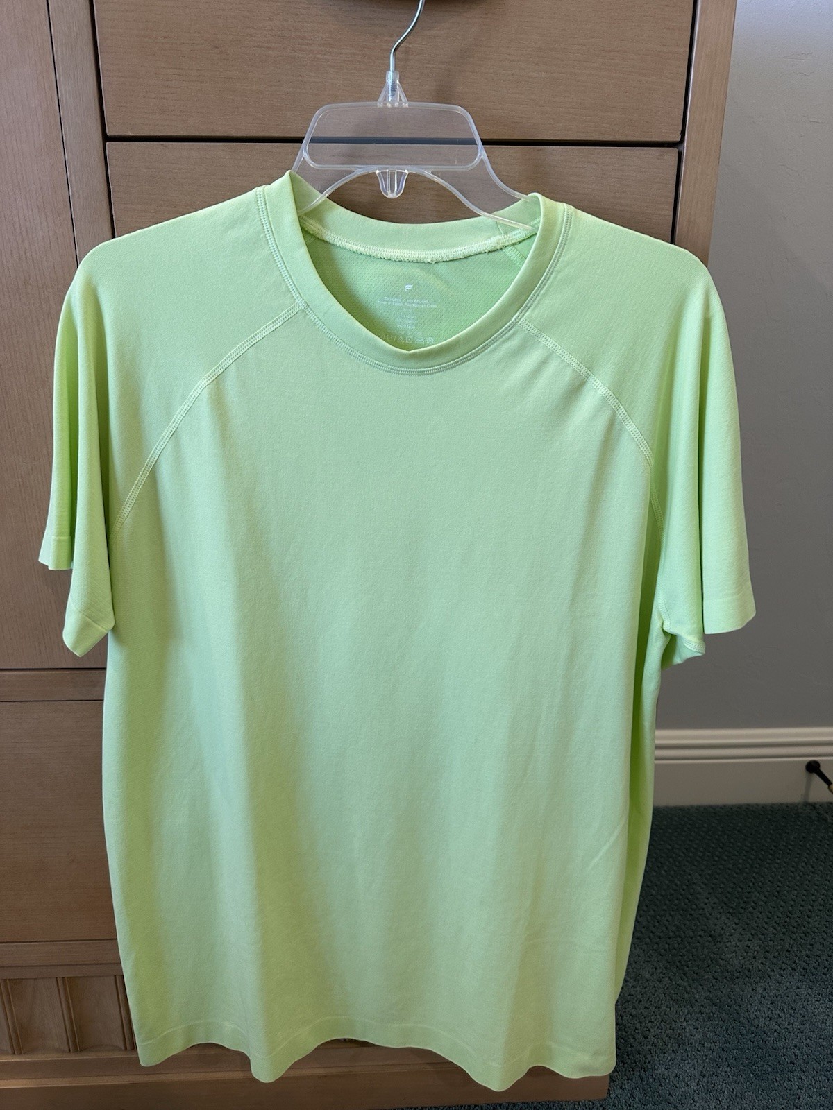 FABRIQUE - ATHLETIC WEAR WORK OUT SHIRT - T-SHIRT-NEON GREEN/YELLOW-SIZE LARGE L gallery