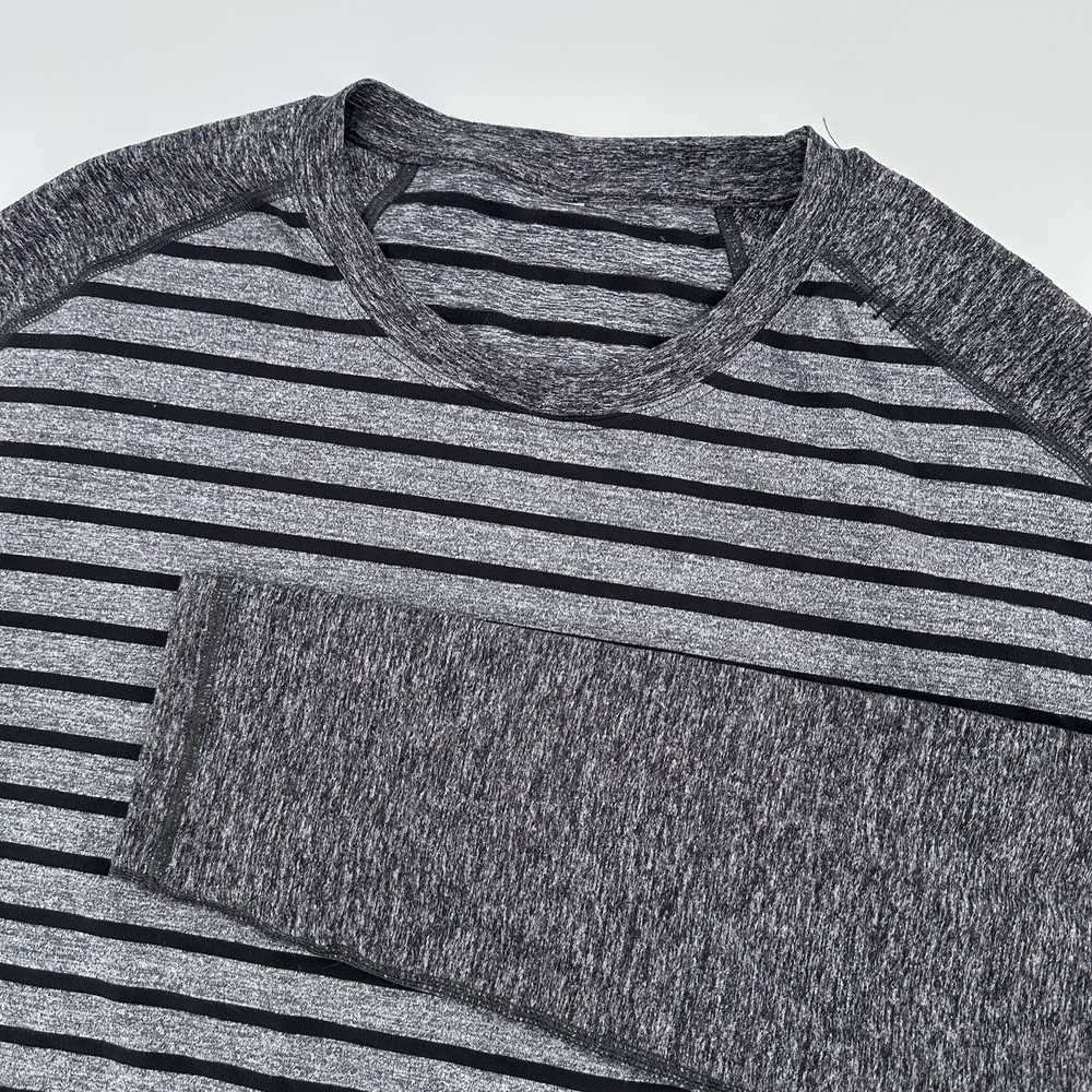 Lululemon Shirt Mens Large Surge Warm Crew Long Sleeve Black Gray Striped
