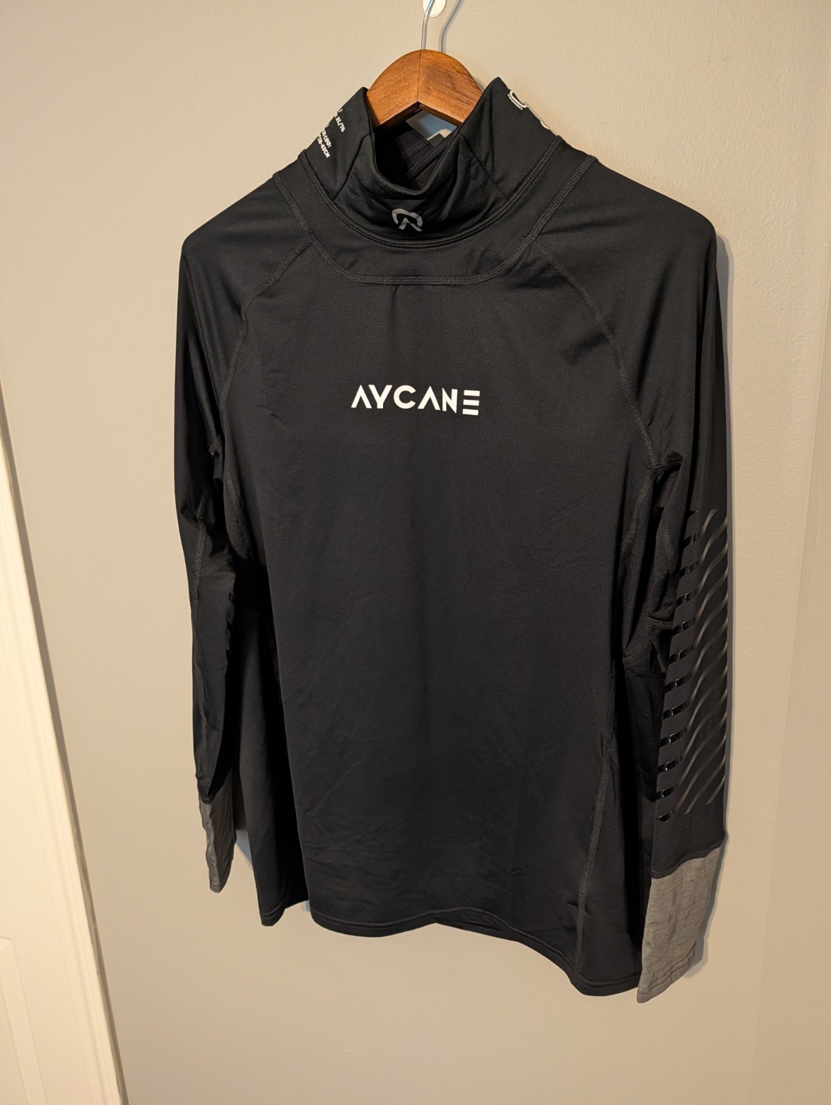 Aycane Blade X Base Layer Long Sleeve | BNQ Size XL Nwot gallery
