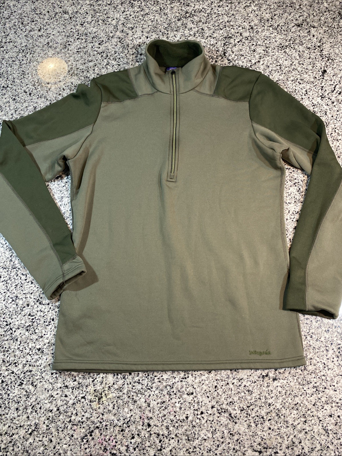 Patagonia Expedition Weight Capilene Shirt Men Medium Green 1/4 Zip Thermal gallery