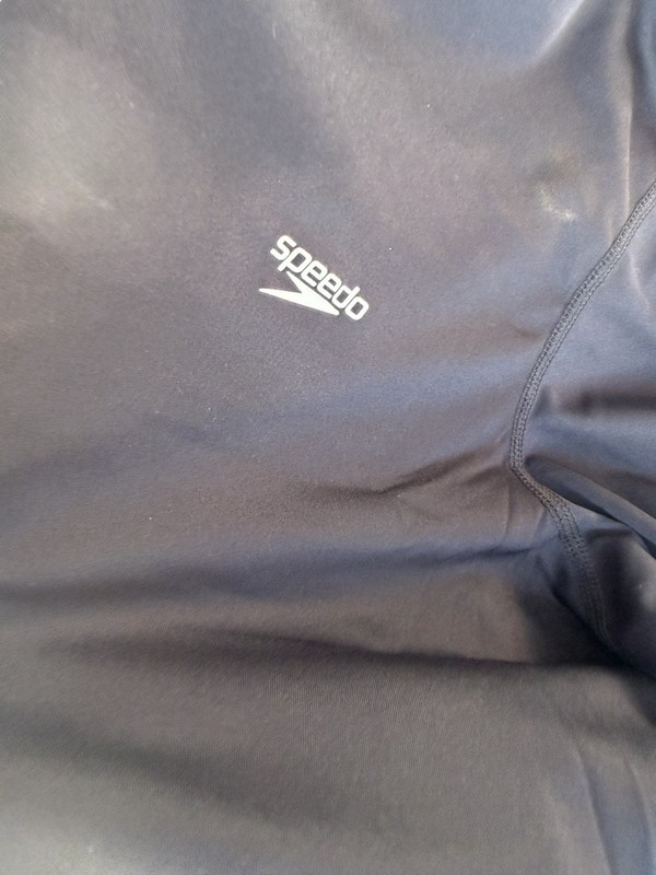 Speedo Size Large Men’s Long Sleeve Quick Dry Shirt New With Tags gallery