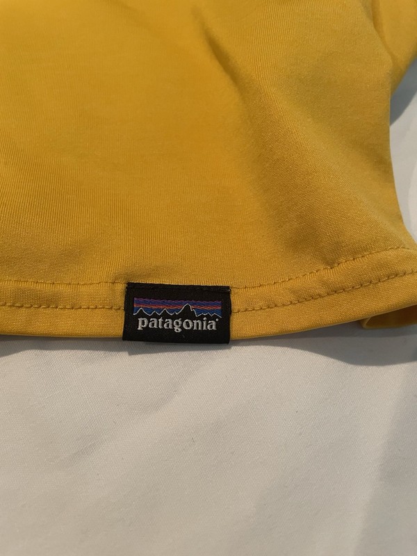 Patagonia Capilene Baselayer Men’s L Yellow Crew Neck Short Sleeve Recycled Poly gallery