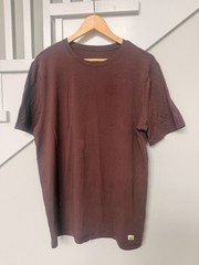 VUORI Strato Tech T-Shirt Burgundy/Red Short Sleeve Performance V126 Mens Large