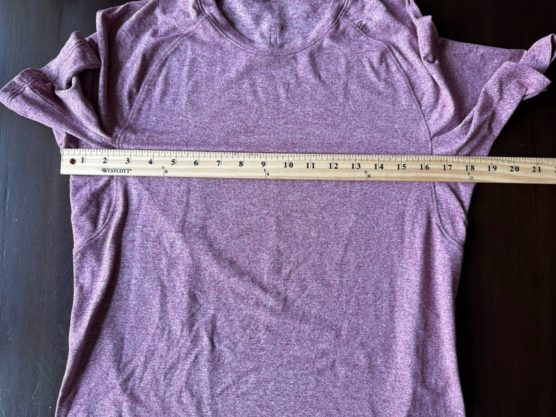 EUC Men’s Lululemon Athletic Tech Short Sleeve Shirt Heather Red Pink Purple S gallery