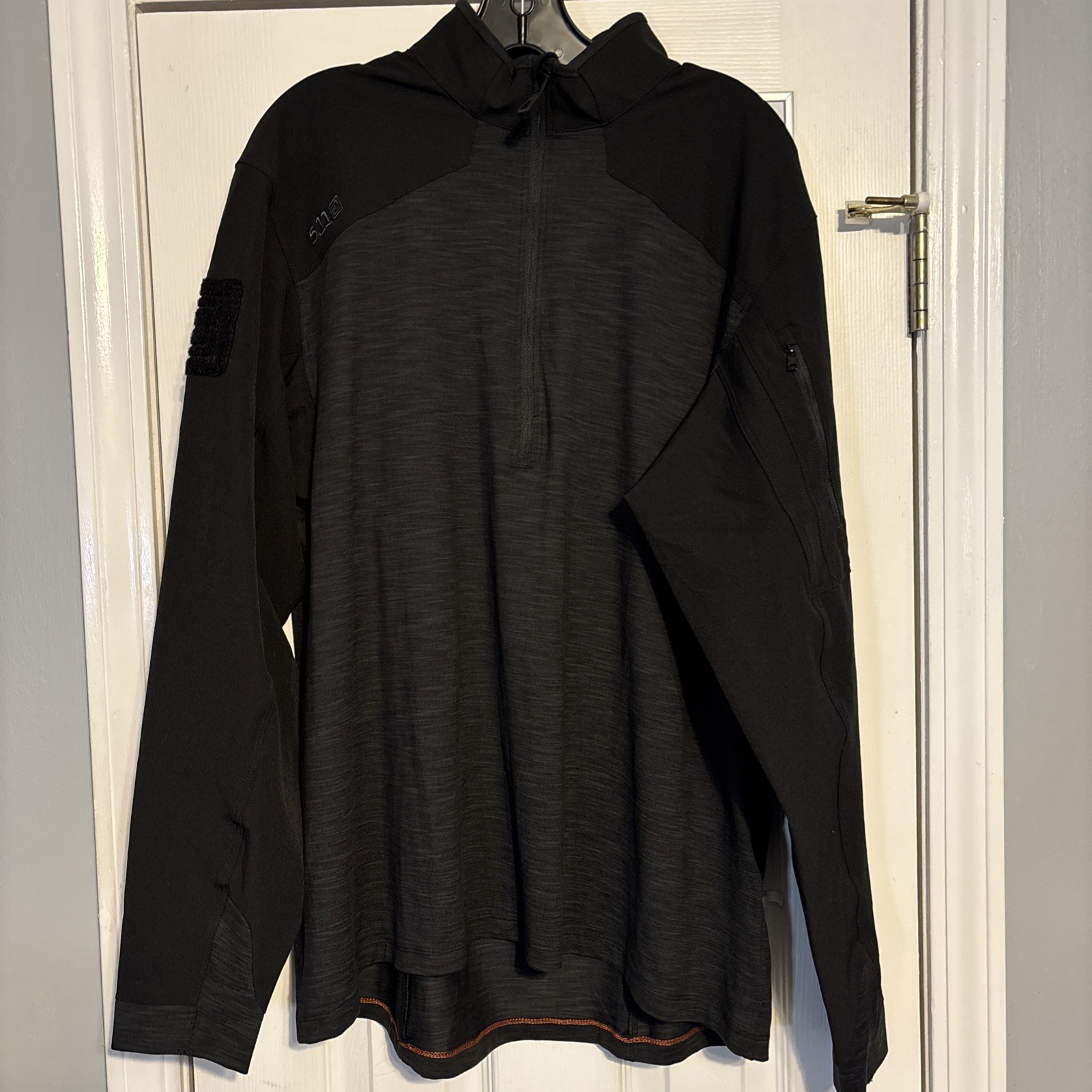 5.11 Tactical Men’s Size Large 1/4 Zip Dri Fit Pullover Black Charcoal gallery