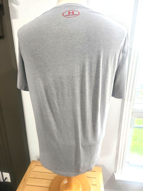 Under Armour HeatGear "Protect This House" Flag Logo T-Shirt Gray Mens Sz Large gallery