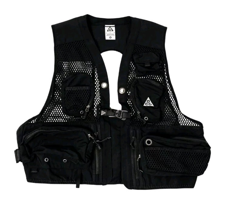 Nike ACG Unisex Adilt Size XS Buttles Black Mesh Gilet Pocket Lightweight Vest gallery