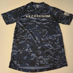 Under Armour Mens Freedom Camo T-Shirt Small Loose Fit USA Flag Tee Blue
