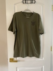 Under Armour Short Sleeve T-Shirt ARMY Green Large eagle on front/back. 165