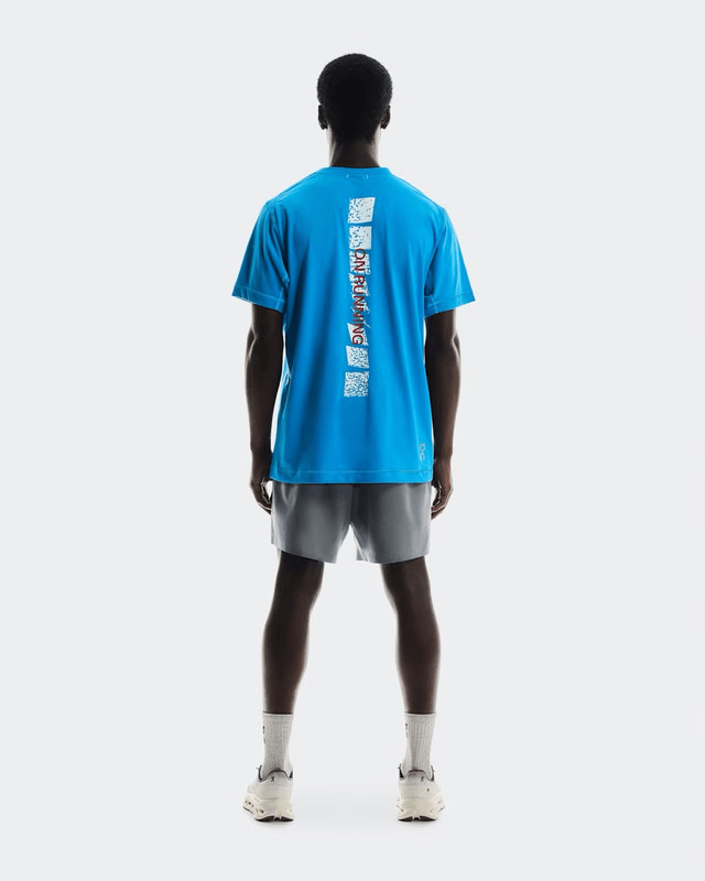 On Cloud NWT DryTech Short Sleeve Train-T Graphic Malibu Blue Medium gallery