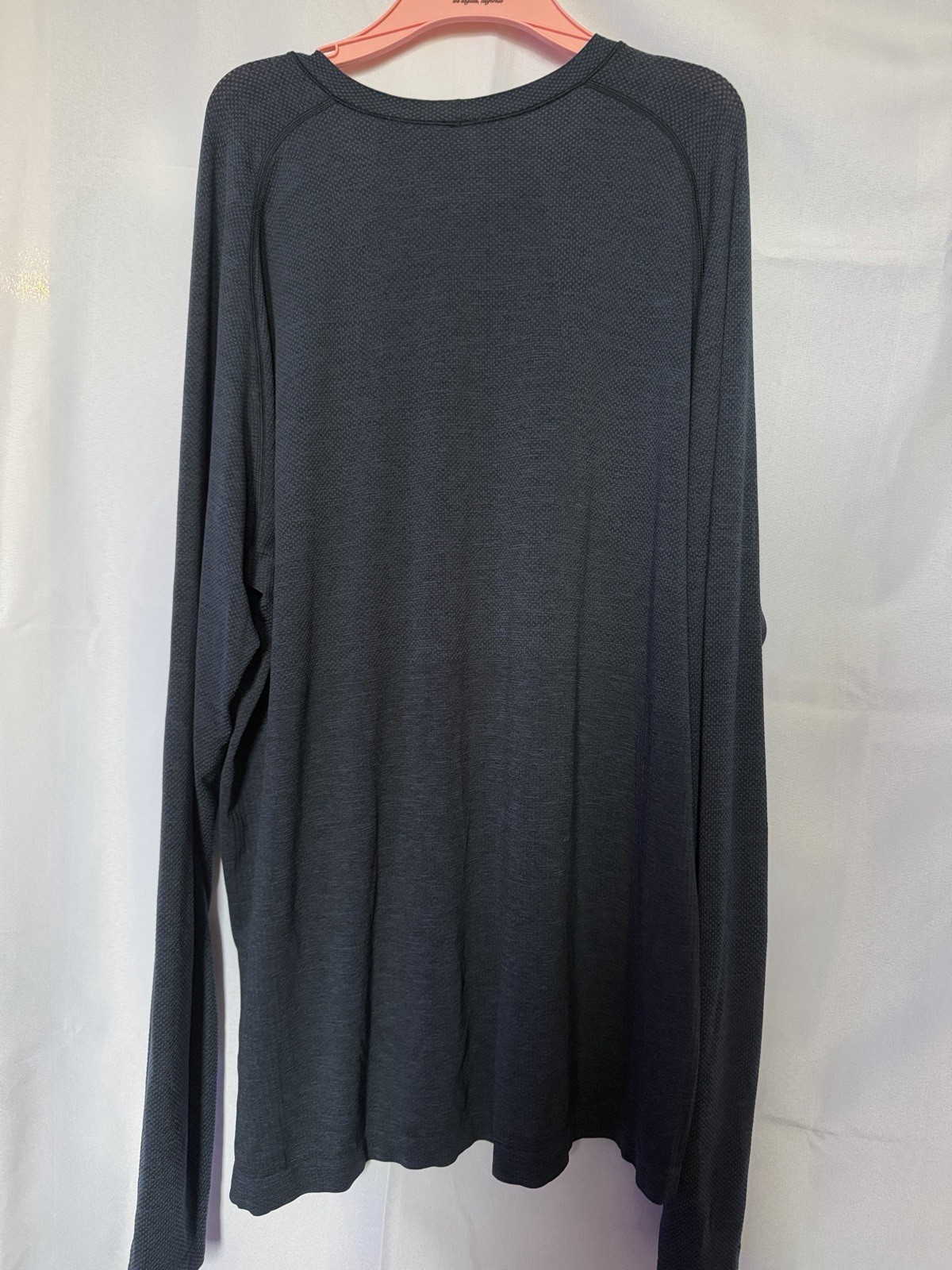 Lululemon Men's Metal Vent Tech Long Sleeve T-Shirt Slate Grey, Size XXLarge gallery