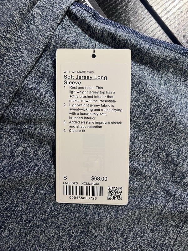 Lululemon T Shirt Long Sleeve Navy Blue Stretch Tech Men’s Size S Small gallery