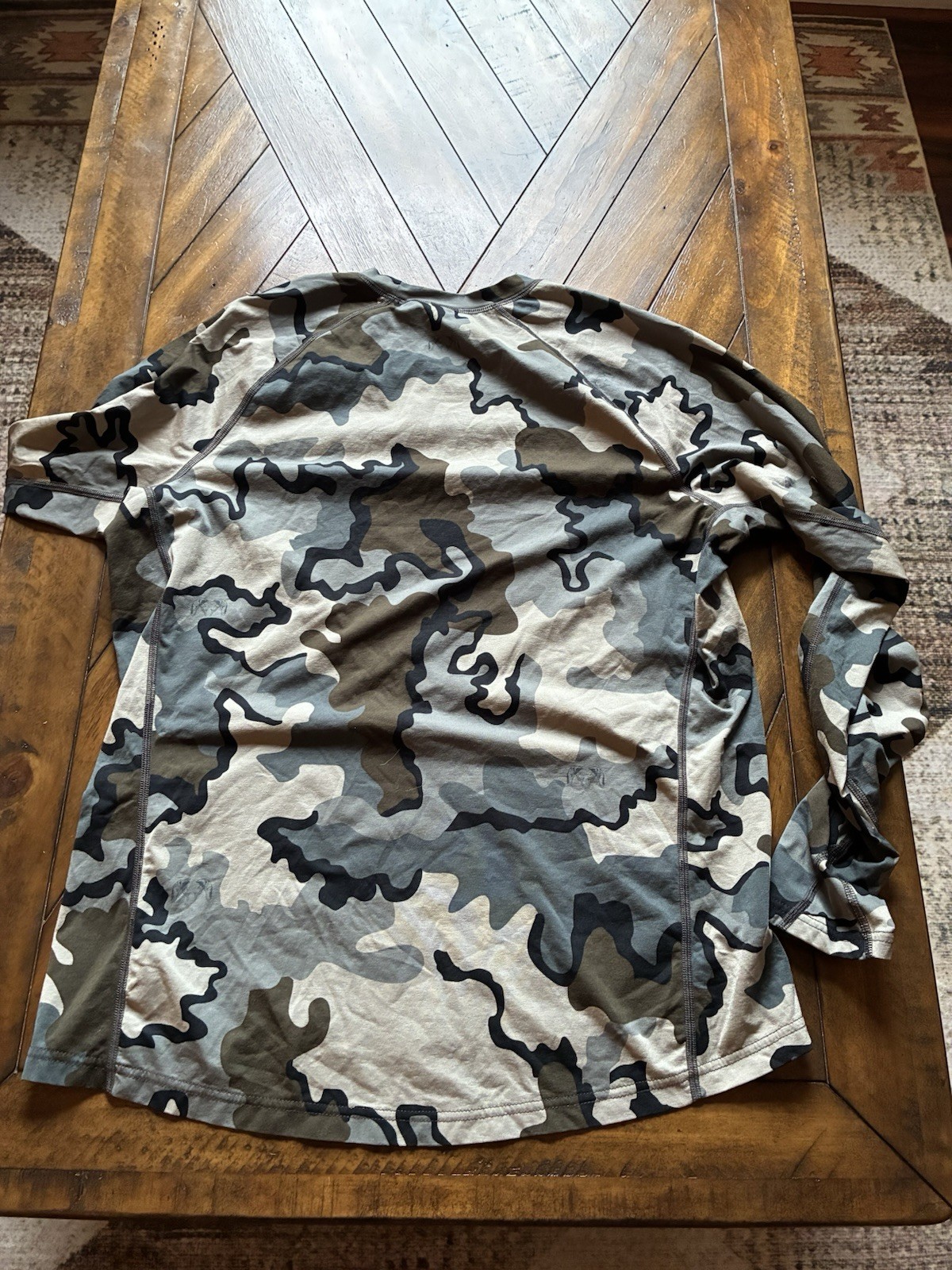 KUIU Peloton 118 Long Sleeve Shirt LARGE gallery