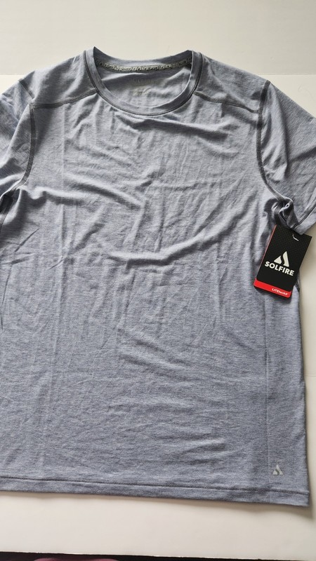 Solfire Tech Tee Medium Athleisure Performance Quick Dry NWT gallery