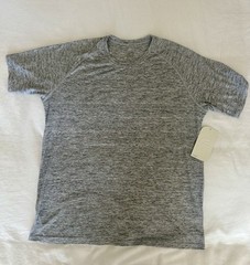 Road Runner Sports Men’s Athletic Shirt, Grey, XL NWT