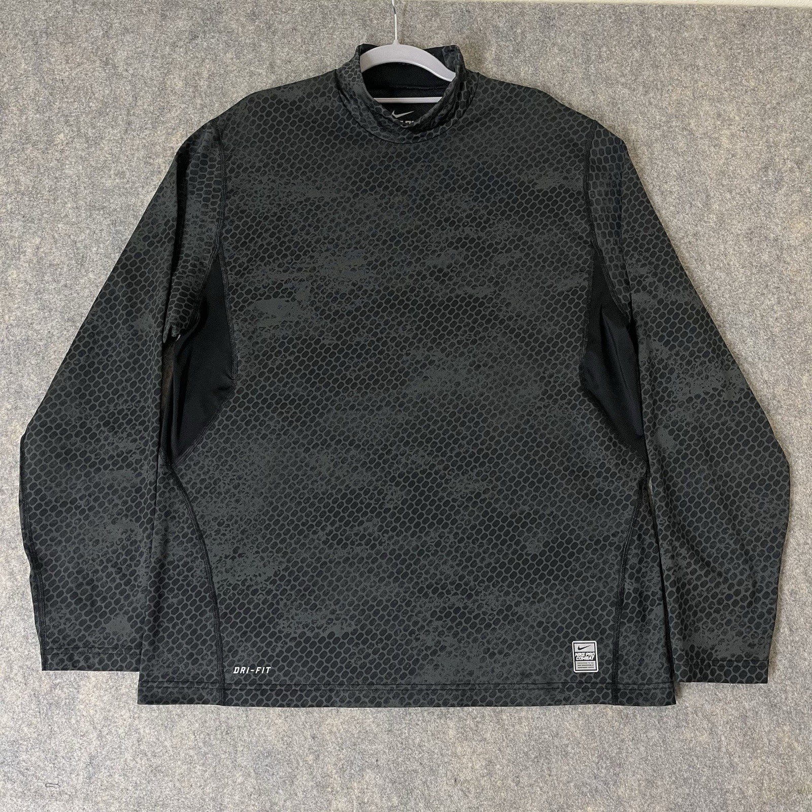 Nike Pro Combat Hyperwarm Shirt Men’s XL Fitted Long Sleeve Thermal Snakeskin gallery
