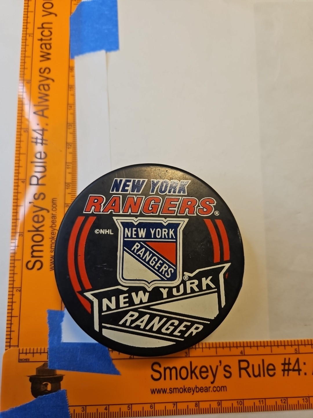 New York Rangers Official NHL Collector Series Souvenir Hockey Puck (Q Q) gallery