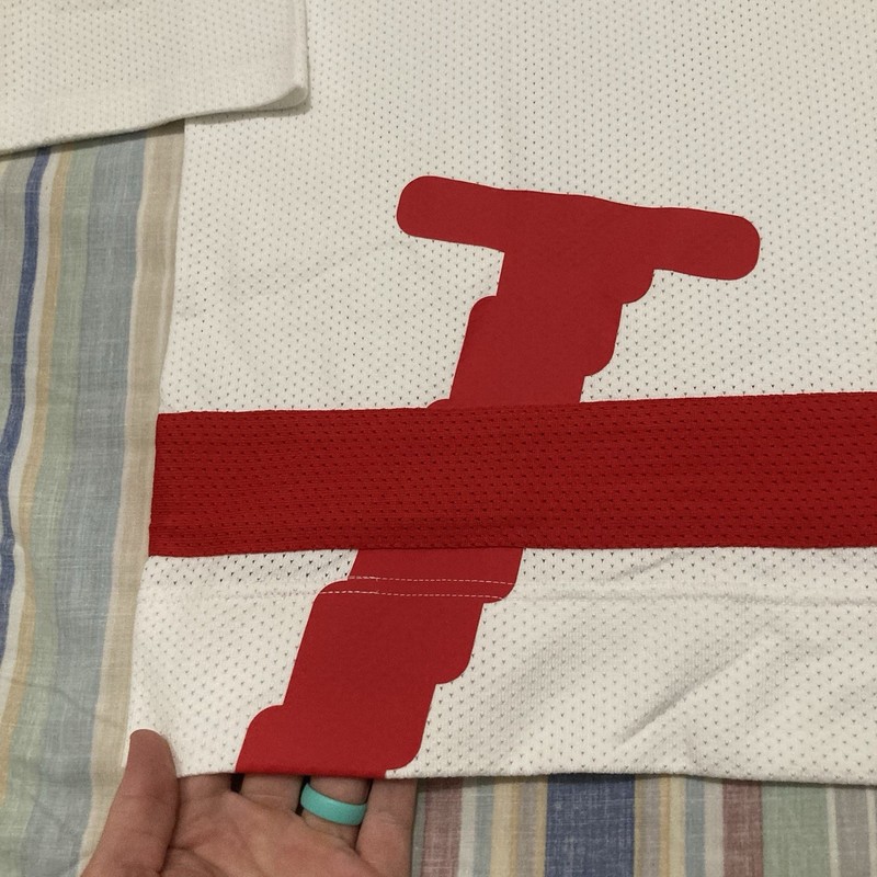 Nike Sportswear Club Swoosh Hockey Jersey XXL Oversized Fit White Red HV1137-100 gallery