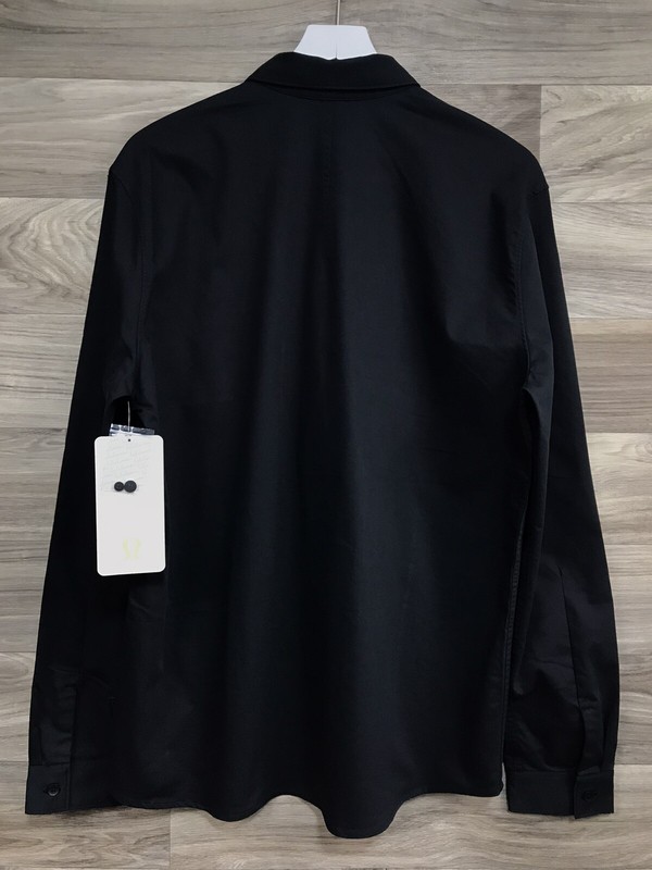 Lululemon Pocket Protector Buttondown LS Size Large Black BLK 51491. gallery