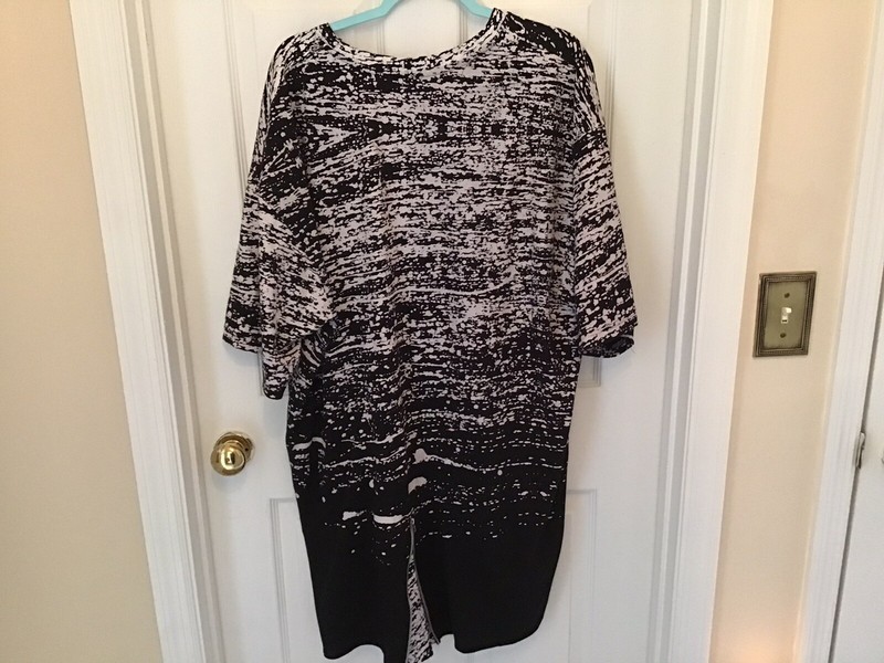 Brooklyn Express Black/White Men 4XL Zipper On Botton Of Shirt gallery