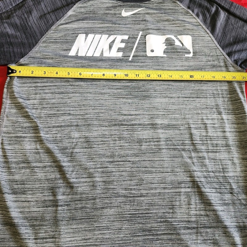 Nike Baseball Shirt Mens Medium Gray Camo Dri-Fit Raglan MLB Spellout Logo gallery