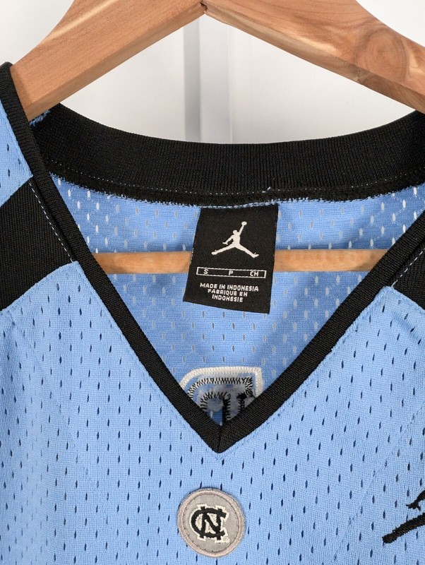 Nike Michael Jordan North Carolina Tar Heel Blue Mesh Basketball Jersey Y2K... gallery