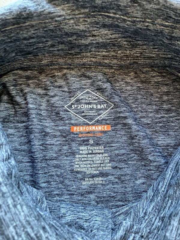 St. John's Bay -Performance -Lightweight Pull-Over Men's Size Small gallery