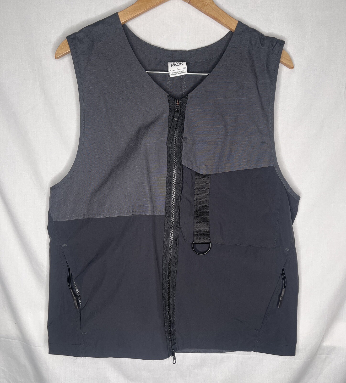 Nike Sportswear Tech Pack Unlined Gilet Vest Black DM5534-060 Men's Sz: S New gallery