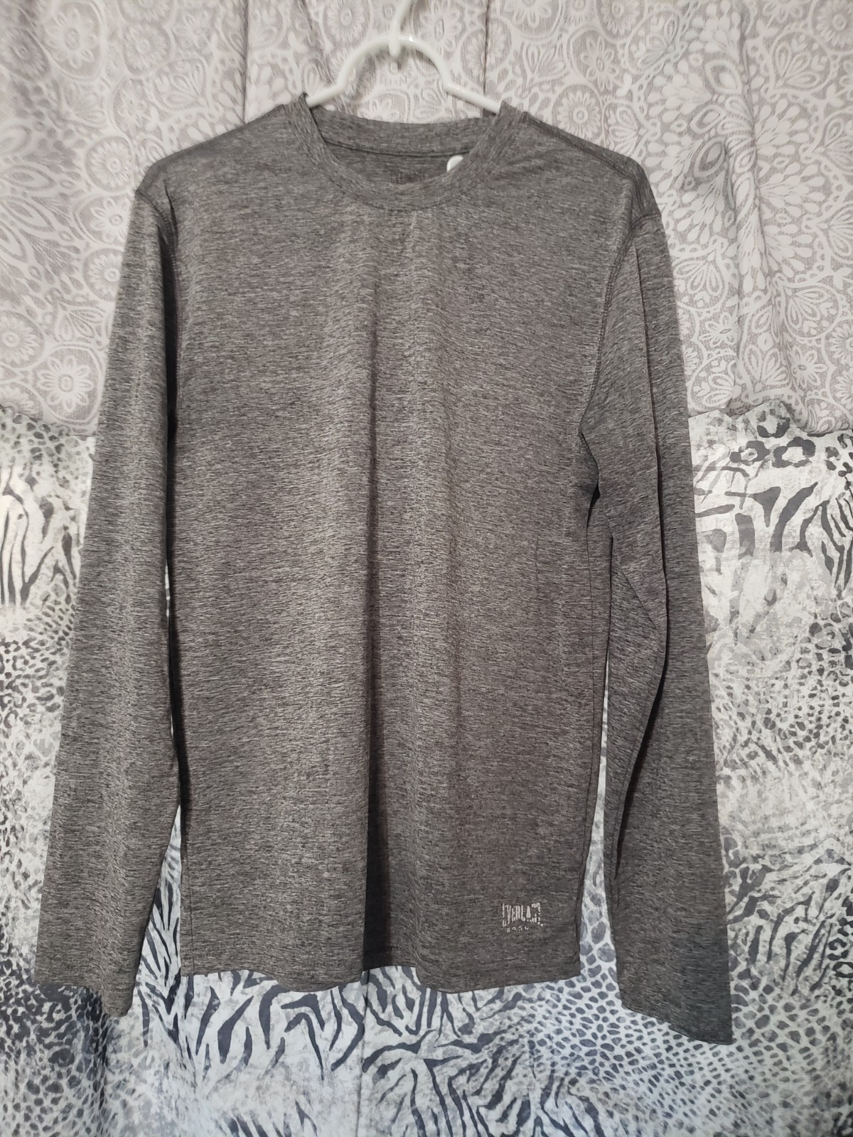 Everlast Long sleeve Athletic Running Tee Gray Size Small D3 gallery