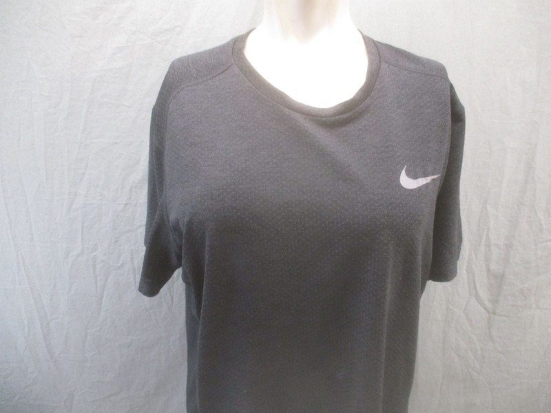 Nike Size L Men Gray Short Sleeve Crew Neck Logo Dri Fit Activewear TShirt 548 gallery