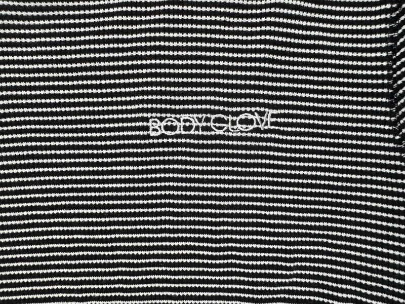 NICE Body Glove Long Sleeve Shirt - Size Small- Unused With Tags gallery