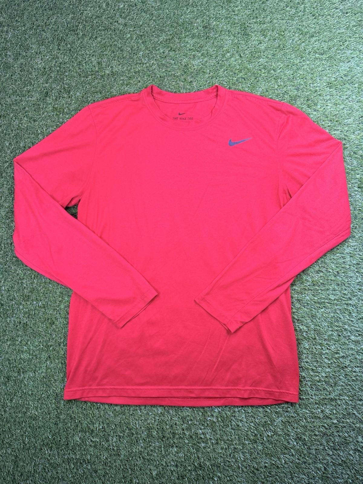 The Nike Tee Dri-Fit Men’s M gallery