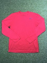 The Nike Tee Dri-Fit Men’s M