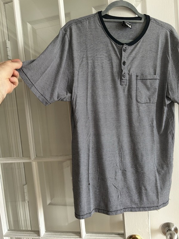 Nike SB Dri-Fit Short Sleeve Pocket Henley Shirt Black/White Stripe Medium gallery