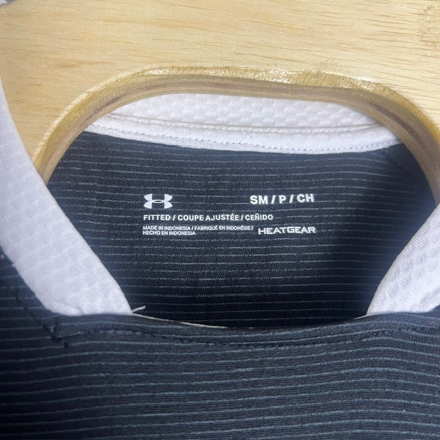Under Armour HeatGear Fitted Men's Small Black and White Athletic T-Shirt gallery