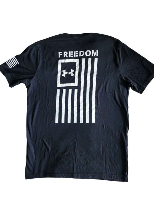 Under Armour Freedom T-Shirt Loose Fit- Black- Mens Medium gallery