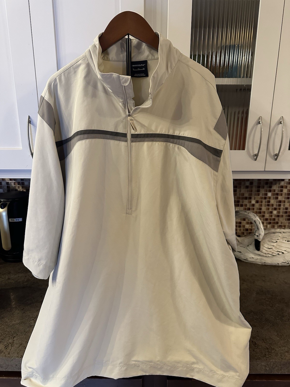 NIKEGOLF Men’s Shirt Quarter Zip , Zipper Pocket Size XL Beige & Gray gallery