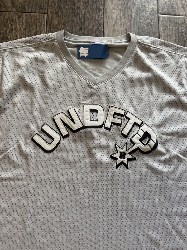 Undefeated Shootout Practice Jersey Light Grey (Size XL) gallery