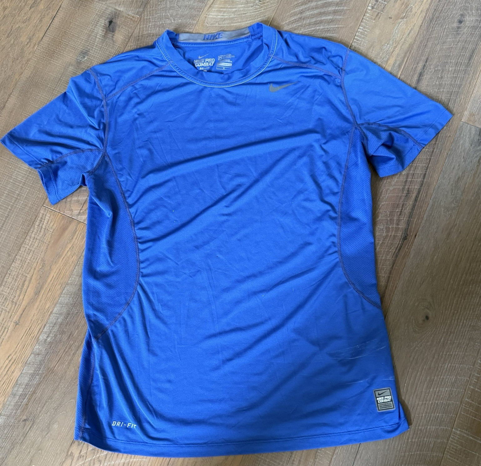 Men's L Nike Pro Combat Dri Fit Blue Fitted SS Tee Shirt Top Crew Neck U55 gallery