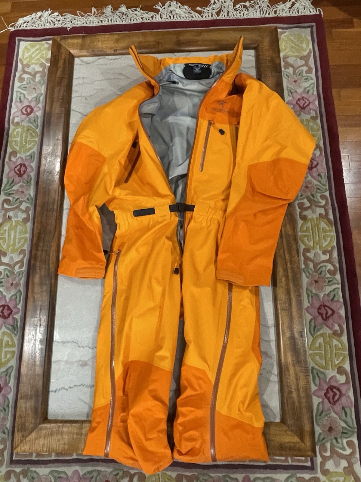 Arc'teryx Alpha AR Gore-Tex Pro One Piece Men's Size Medium Orange gallery