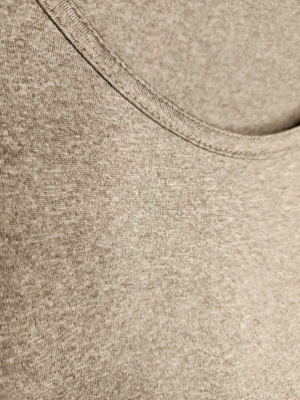 Amazon Essentials Tech Stretch Tank Top in Heather Gray Size M gallery