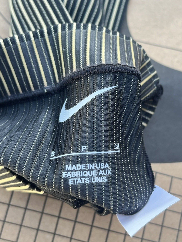 Nike Pro Elite 2023 Calf Sleeves Gold & Black Track & Field CW2689-077 Small gallery