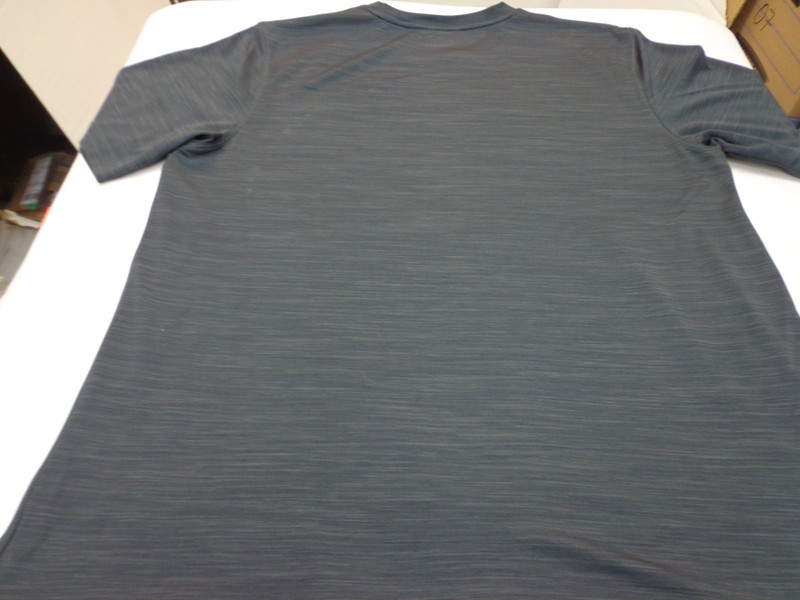 Reebok PlayDry Heather Charcoal Gray T Shirt Size Medium FLAW gallery