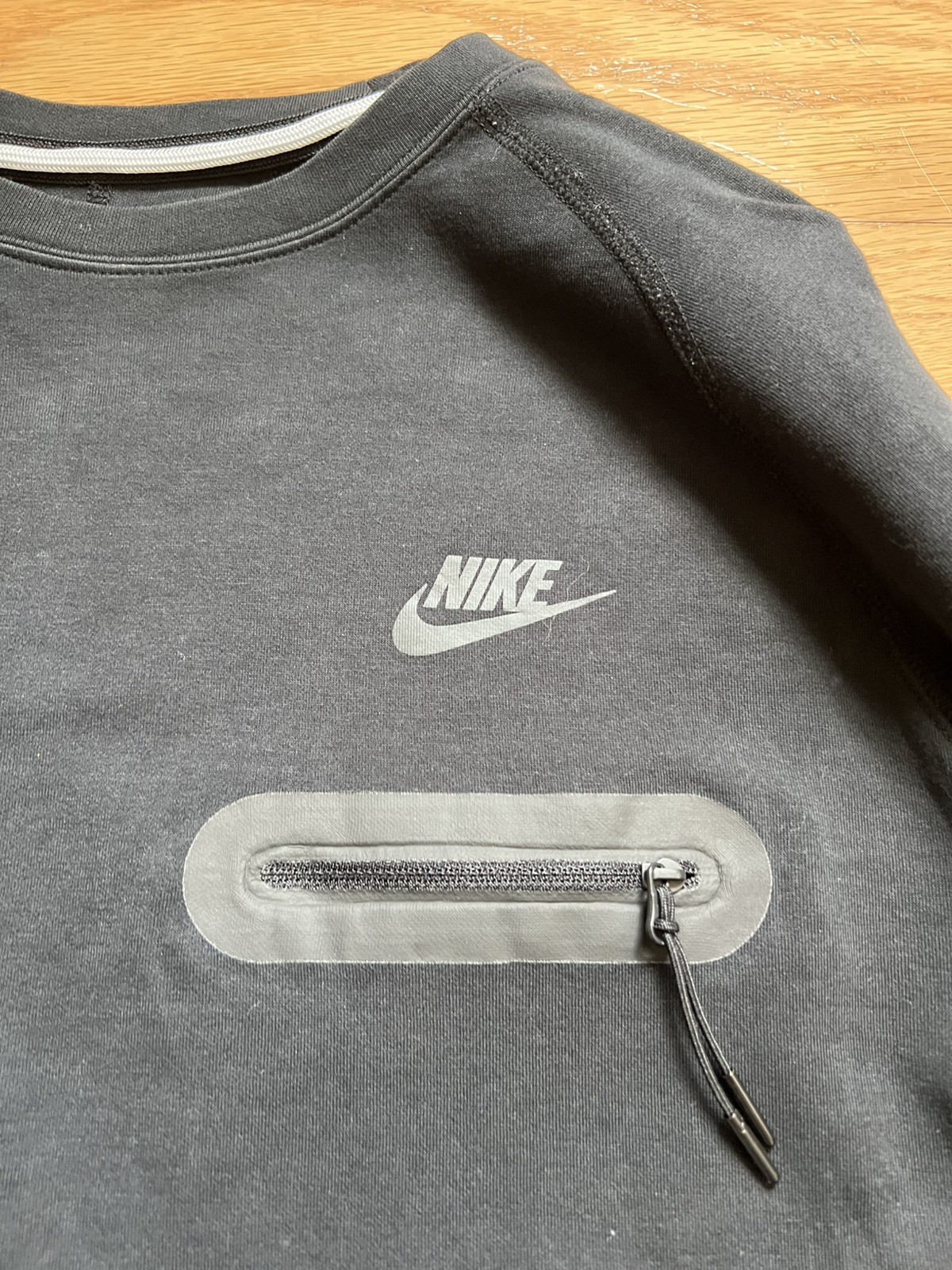 Nike Tech Fleece Lightweight Long-Sleeve Shirt Black Size M MENS gallery