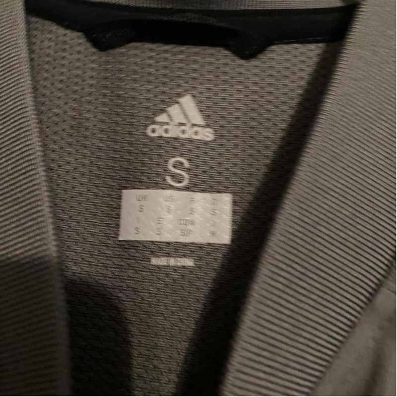 Adidas Jacket Men Small Gray Short Sleeve Windbreaker Shirt gallery